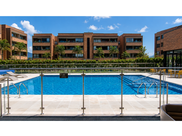 Se Arrienda ApartaSuite en El Vergel Senior`s Club, Envigado