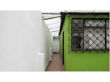 Se arrienda o se vende Casa en Alamos norte, Engativa.
