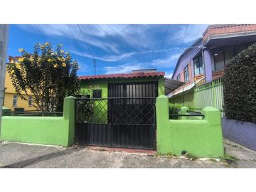 Se arrienda o se vende Casa en Alamos norte, Engativa.
