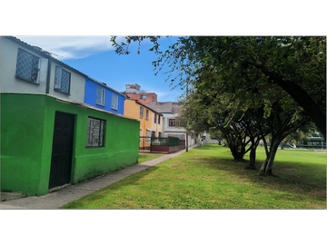 Se arrienda o se vende Casa en Alamos norte, Engativa.