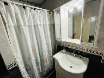 CASA 5 AMBIENTES Y MONOAMBIENTE VENTA JOSE MARMOL