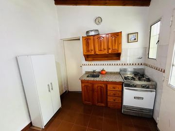 CASA 5 AMBIENTES Y MONOAMBIENTE VENTA JOSE MARMOL