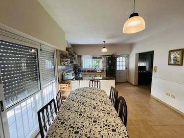CASA 5 AMBIENTES Y MONOAMBIENTE VENTA JOSE MARMOL