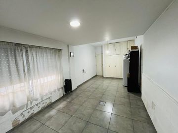 CASA 5 AMBIENTES Y MONOAMBIENTE VENTA JOSE MARMOL