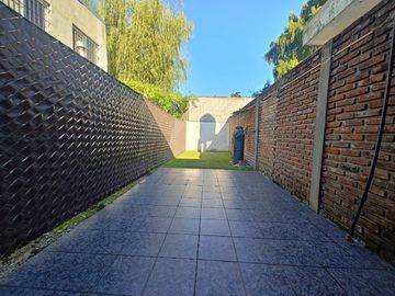 VENTA 2 CASAS +DTO.REFAC- BENAVIDEZ MULTIFAMILIAR