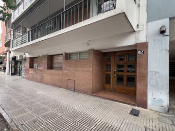 VENTA 2 AMB FLORES EXCELENTE UBICACION