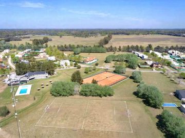 VENTA LOTE 700M2 CENTRAL COUNTRY CARDALES VILLAGE