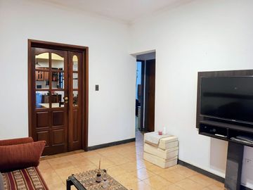VENTA CASA 4 AMBIENTES ITUZAINGO NORTE