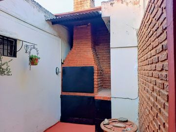 VENTA CASA 4 AMBIENTES ITUZAINGO NORTE