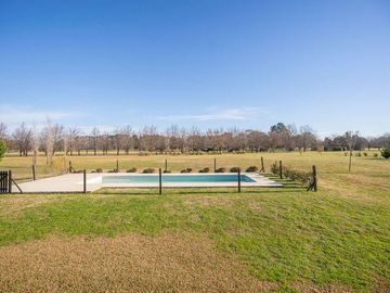 Venta casa 5 amb 1 HA La Macarena pileta crédito