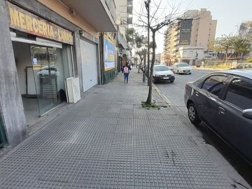 VENTA LOCAL COMERCIAL EXCELENTE ESTADO
