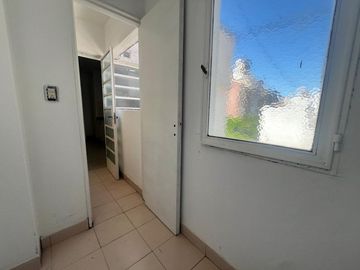 EN VENTA DEPARTAMENTO TRES DORMITORIOS ZONA CENTRO
