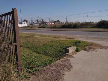 TERRENO COMERCIAL EN VENTA EN AVENIDA TRANSITADA