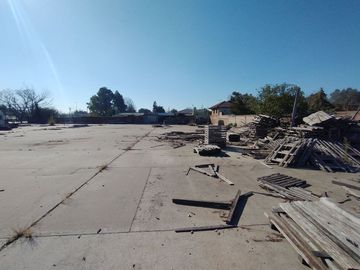 TERRENO COMERCIAL EN VENTA EN AVENIDA TRANSITADA