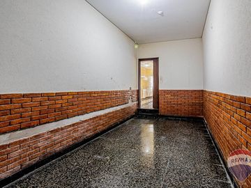 CASA EN VENTA 2 DORMITORIOS - LA PLATA