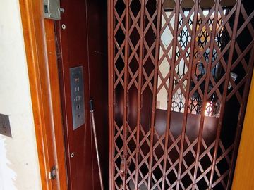 VENTA DEPOSITO C/CASA ARRIBA SARANDÍ QUINCHO