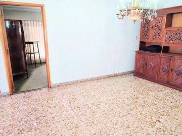VENTA DEPOSITO C/CASA ARRIBA SARANDÍ QUINCHO