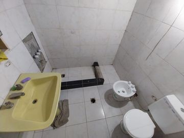 VENTA LOTE/BLOCK 2 LOCALES Y VIVIENDA - QUILMES