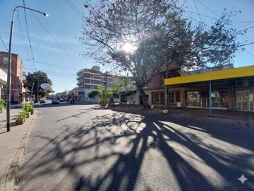 VENTA LOTE/BLOCK 2 LOCALES Y VIVIENDA - QUILMES