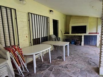 Venta Casa Dos Dormitorios Pileta Funes Garita 4