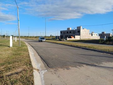 BAJO EL PRECIO, TERRENO EN DOCTA PARQUE