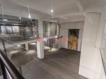 VENTA - LOCAL en PALACIO BAROLO