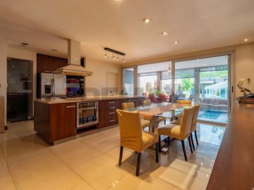 CASA CON JARDIN Y PILETA FINANCIA 100%!!