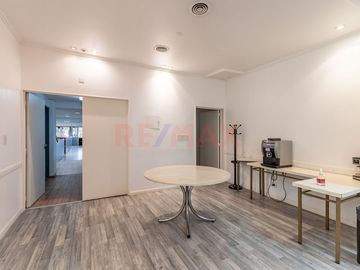 Venta edificio en Almagro