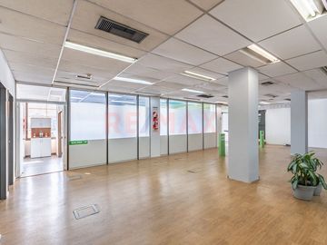 Venta edificio en Almagro