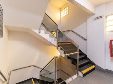 Venta edificio en Almagro