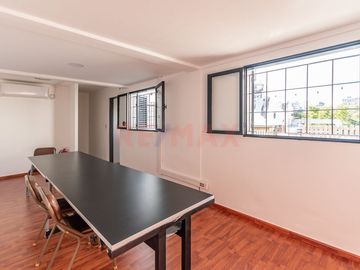 Venta edificio en Almagro