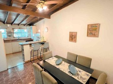 VENTA CASA 4 AMB. SOBRE LOTE DE 600M2