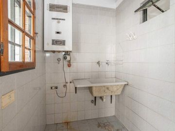 ALQUILER COMERCIAL PH PARQUE PARRILLA SIN EXPENSAS