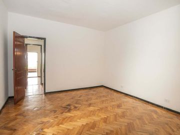 ALQUILER COMERCIAL PH PARQUE PARRILLA SIN EXPENSAS