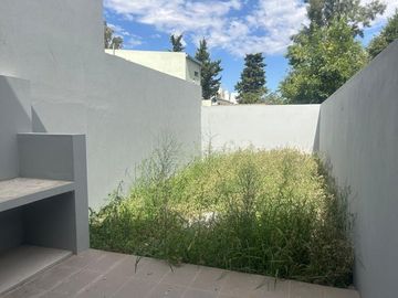 Duplex a estrenar de 2 dormitorios.