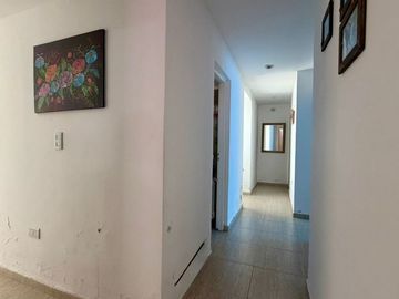 Casa en venta 6 ambientes  San Bernardo