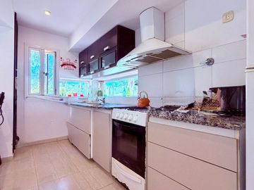 Casa en venta 6 ambientes  San Bernardo