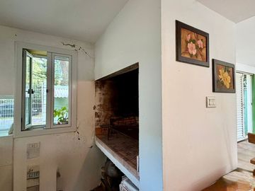 Casa en venta 6 ambientes  San Bernardo