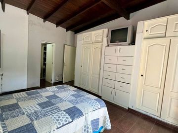 Casa en venta 6 ambientes  San Bernardo
