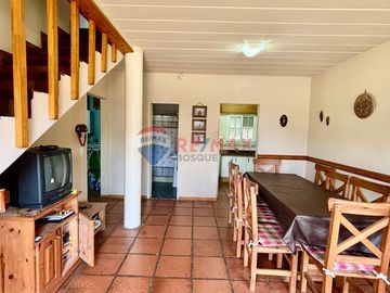 VENTA PH EN VILLA GESELL A DOS CUADRAS DEL MAR