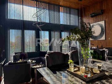 VENTA CASA 4 DORM + ESTUDIO -  CANALES DE PLOTTIER