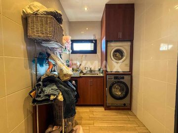 VENTA CASA 4 DORM + ESTUDIO -  CANALES DE PLOTTIER