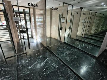 VENTA DEPTO 2 AMB BAÑO Y TOILETTE APTO PROFESIONAL
