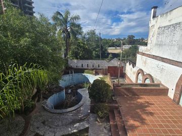 VENTA CASA A REFACCIONAR EN B° SAN SALVADOR