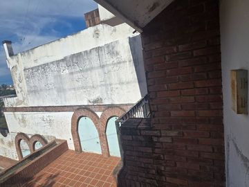 VENTA CASA A REFACCIONAR EN B° SAN SALVADOR