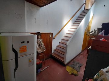 Venta Casa + 2 locales importantes Rodríguez centr