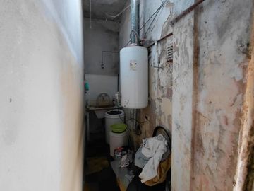 Venta Casa + 2 locales importantes Rodríguez centr