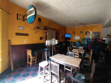 Venta Casa + 2 locales importantes Rodríguez centr