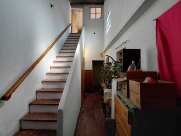 Venta Casa + 2 locales importantes Rodríguez centr