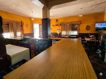 Venta Casa + 2 locales importantes Rodríguez centr